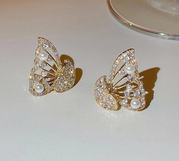 Korean Zircon & Pearl Butterfly Earrings – Luxury Front-Back Style for Women & Girls